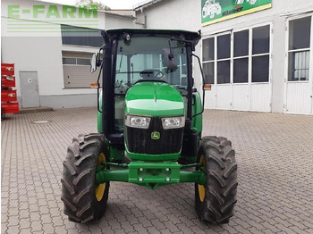 Tracteur agricole John Deere 5058e: photos 2