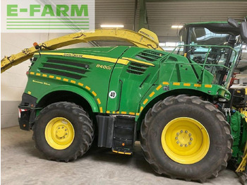 Ensileuse JOHN DEERE 8400