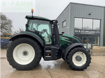 Tracteur agricole VALTRA T214