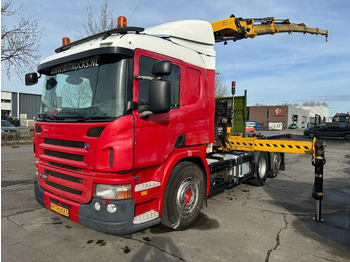 Camion grue SCANIA P 380