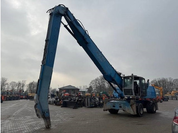 Pelle de manutention TEREX