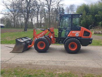 Chargeuse sur pneus KUBOTA R070