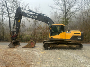 Pelle sur chenille VOLVO EC220DL