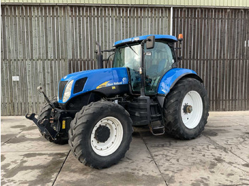 Tracteur agricole NEW HOLLAND T7050