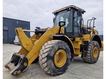 Chargeuse sur pneus CATERPILLAR 962M