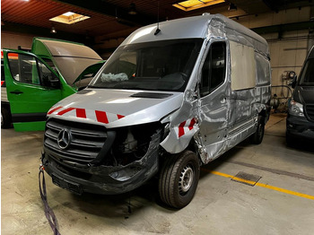 Fourgon utilitaire MERCEDES-BENZ Sprinter 316