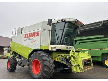 Moissonneuse-batteuse CLAAS Lexion