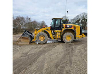 Chargeuse sur pneus CATERPILLAR 980M