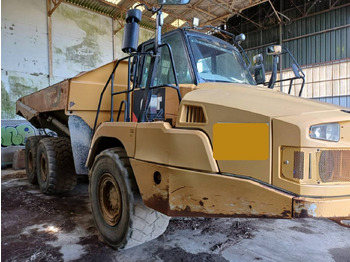 Tombereau articulé CATERPILLAR 730C2