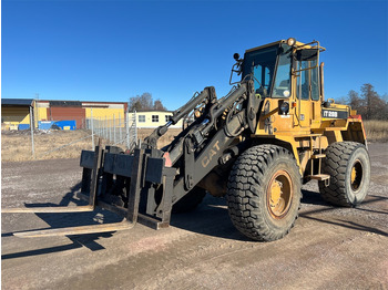 Chargeuse sur pneus CATERPILLAR