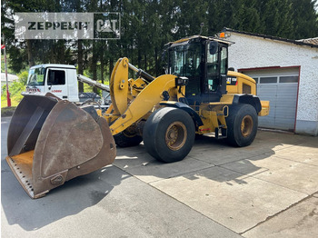 Chargeuse sur pneus CATERPILLAR 938M