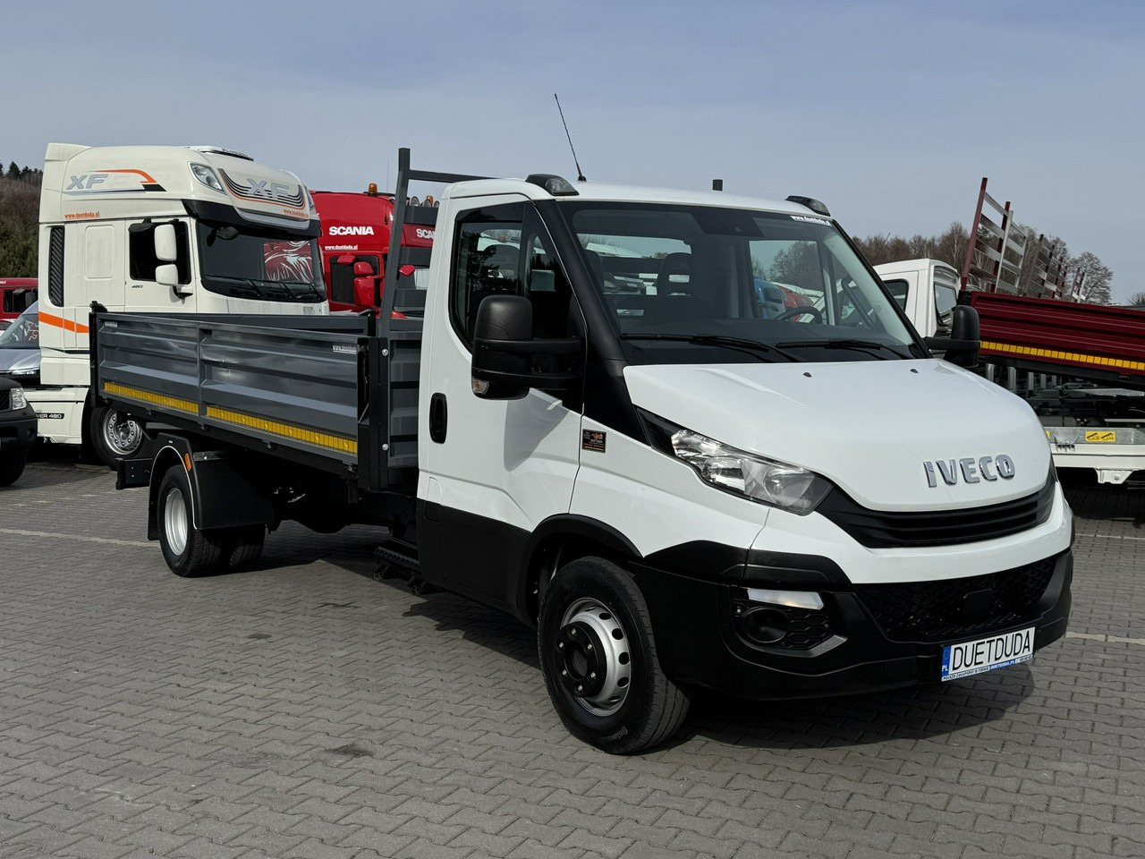 Utilitaire benne Iveco Daily 70C18 V H: photos 6