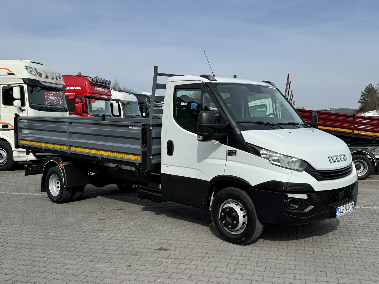 Utilitaire benne Iveco Daily 70C18 V H: photos 14