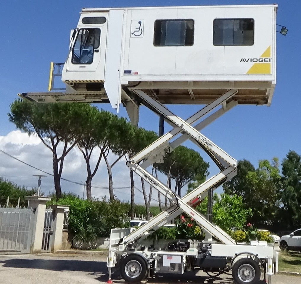 Ambulift Aviogei FLS1500 EAU: photos 6