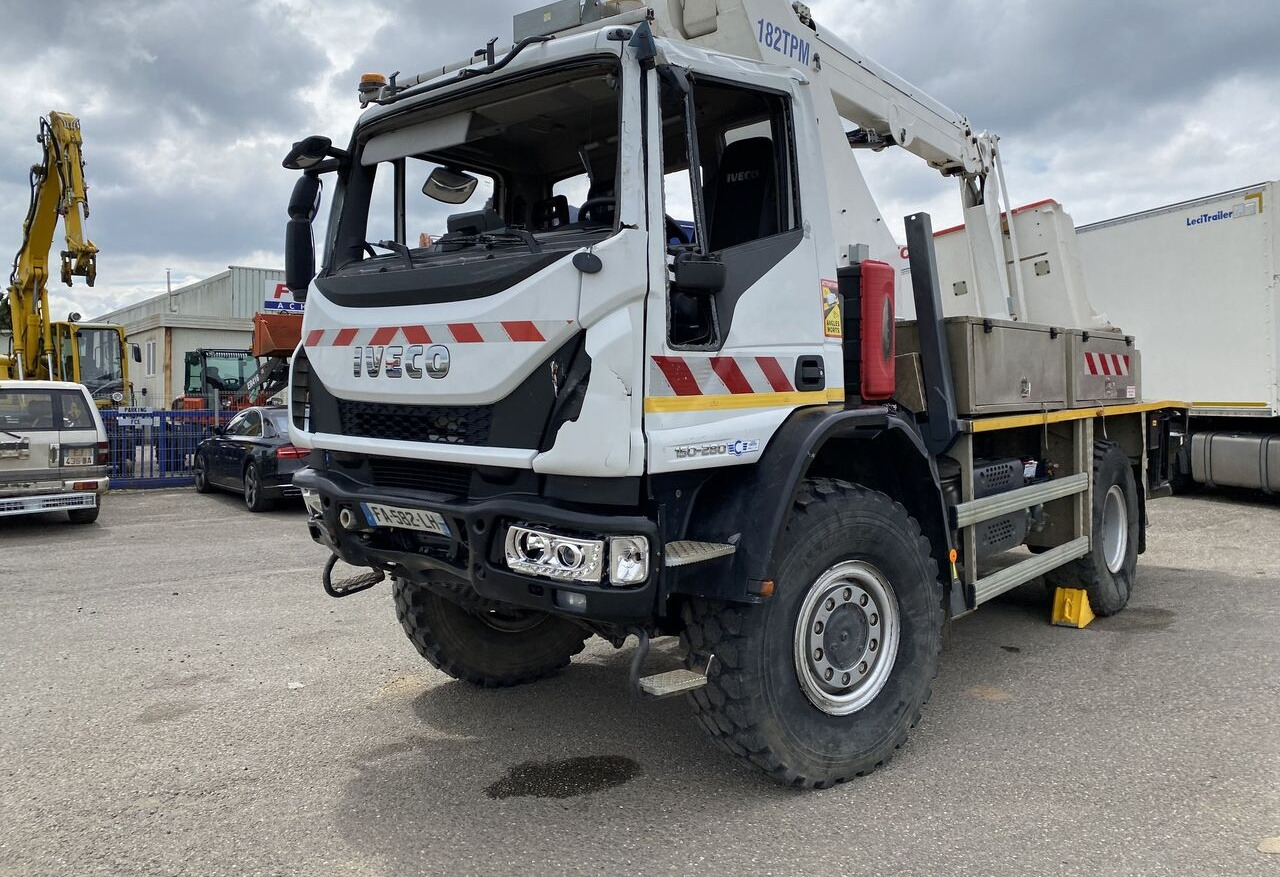 Camion avec nacelle IVECO EUROCARGO 150/280: photos 41