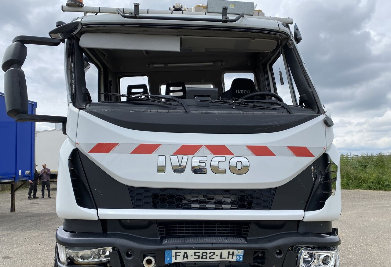 Camion avec nacelle IVECO EUROCARGO 150/280: photos 8