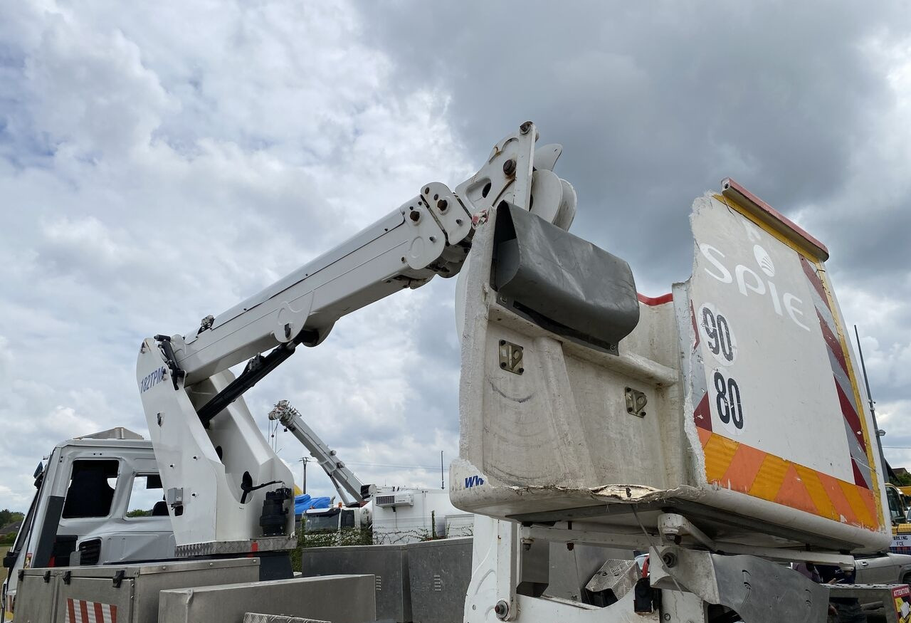 Camion avec nacelle IVECO EUROCARGO 150/280: photos 17