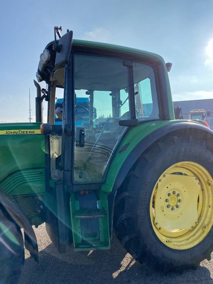 Tracteur agricole John Deere 6230 P/QUAD 40Km/h-TLS-Command Center endommagé: photos 35