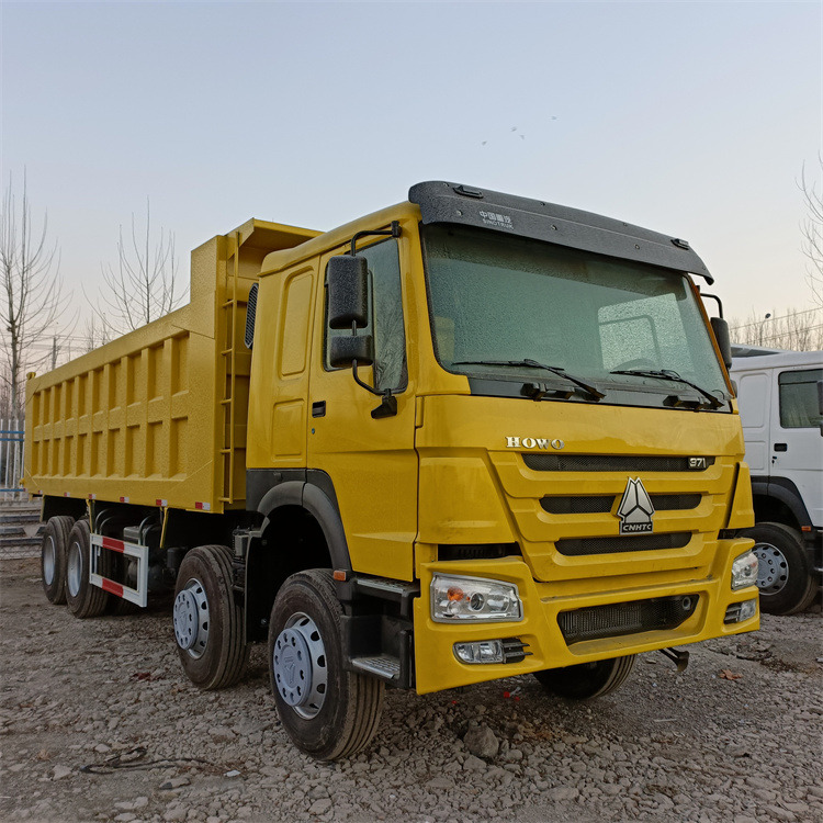 Camion benne HOWO HOWO 8x4 371-Yellow Tipper: photos 8 Camion benne HOWO HOWO 8x4 371-Yellow Tipper: photos 8