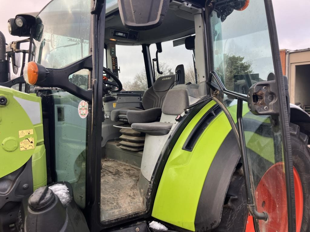 Tracteur agricole CLAAS ARION 450: photos 28