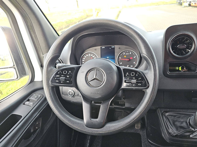 Fourgonnette Mercedes-Benz Sprinter 315 CDI L2H2: photos 12