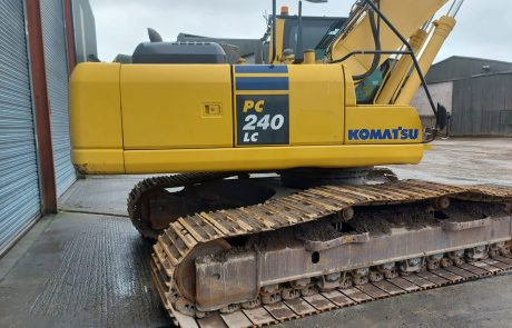 Pelle sur chenille KOMATSU PC240LC-8: photos 6