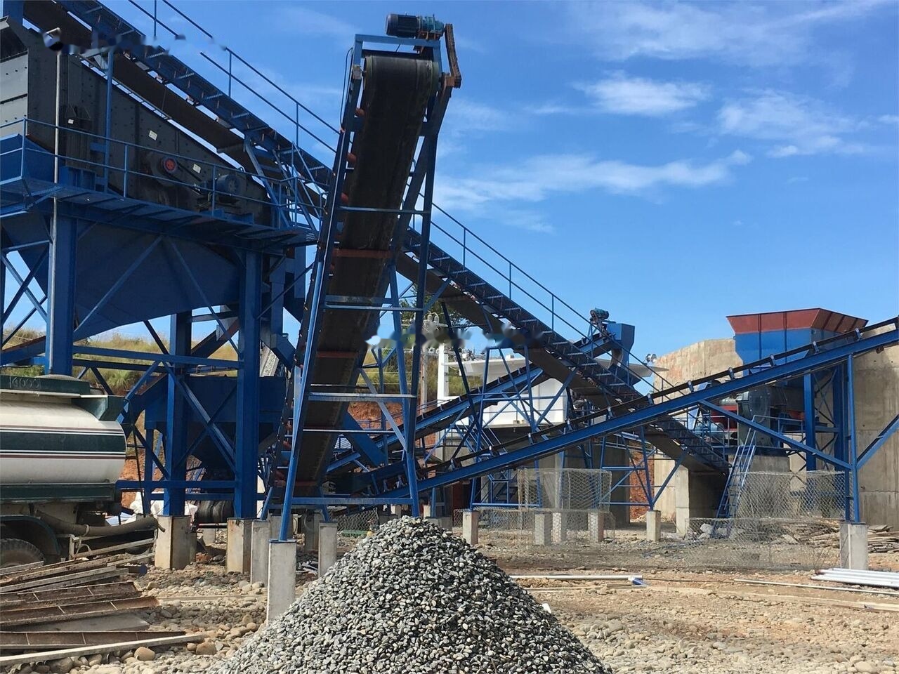 Concasseur neuf Kinglink USINE DE CONCASSAGE DE PIERRES DE RIVIÈRE DE 150 TPH: photos 12