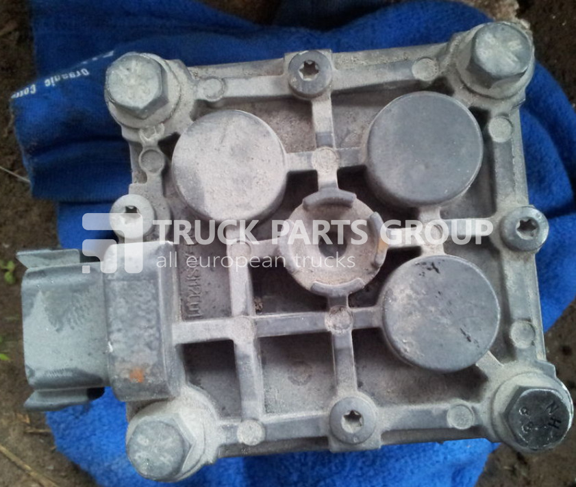 Filtre à huile pour Camion SCANIA oil filter housing: photos 10