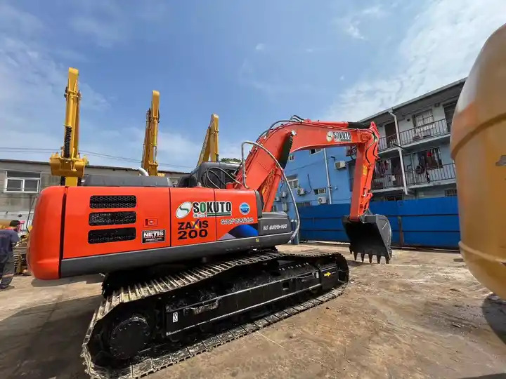 Pelle sur chenille Used Hitachi ZX200 crawler Excavator, Japan Made used Hitachi ZX200  large Excavator on sale: photos 6