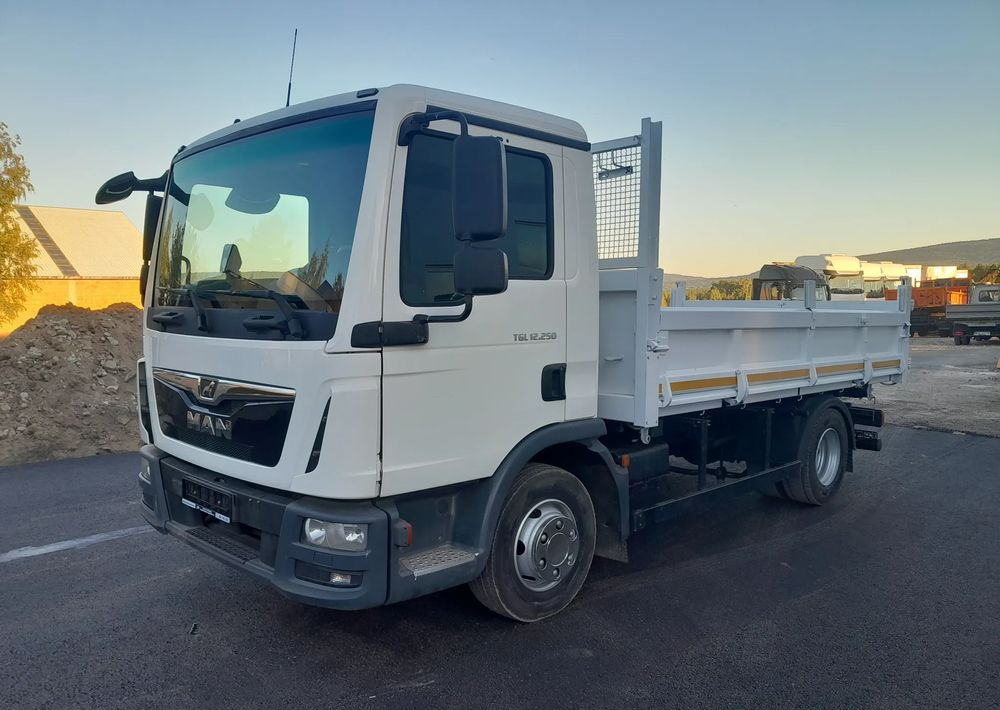 Camion benne MAN TGL 12.250 /12.220 / ATEGO/: photos 1