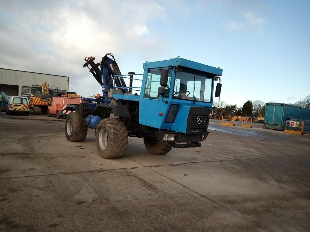 Camion grue Mercedes-Benz Unimog: photos 6