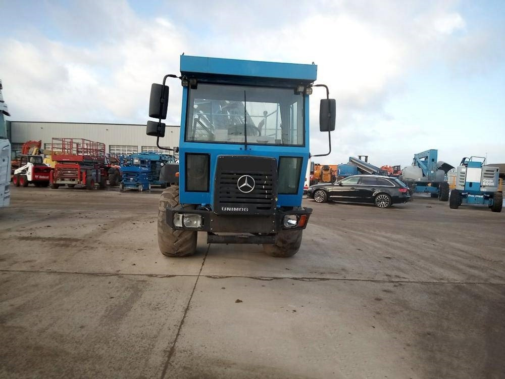 Camion grue Mercedes-Benz Unimog: photos 7