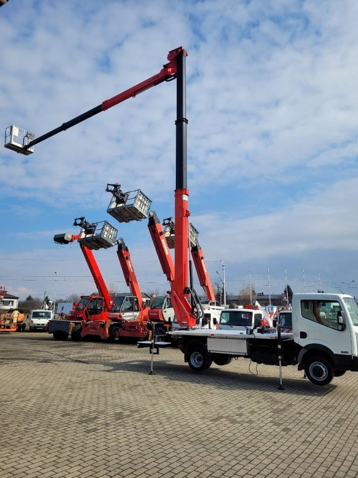 Camion avec nacelle VERSALIFT VTX240 - 24m Nissan NT400 - bucket truck boom lift: photos 14