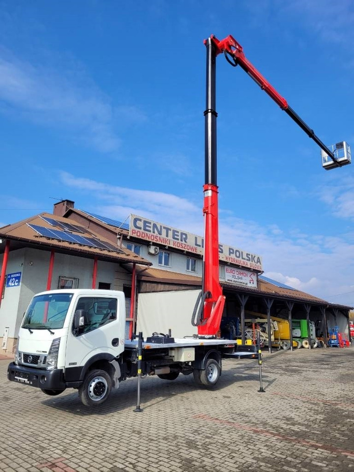 Camion avec nacelle VERSALIFT VTX240 - 24m Nissan NT400 - bucket truck boom lift: photos 13