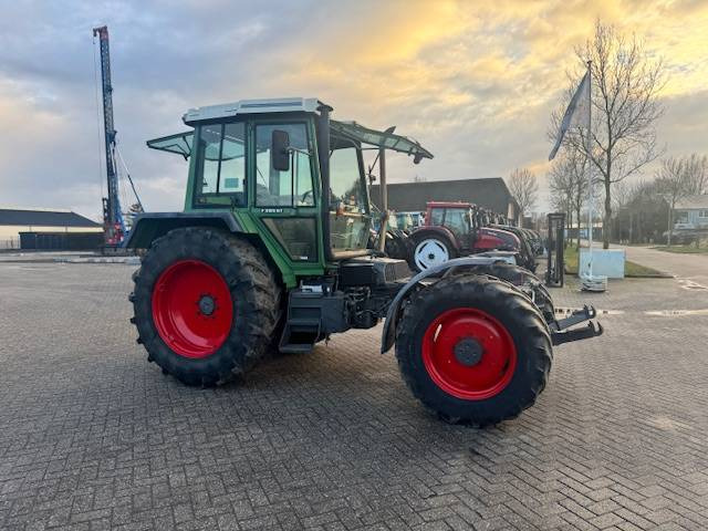 Tracteur agricole Fendt F395 GT: photos 13