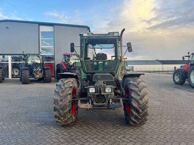 Tracteur agricole Fendt F395 GT: photos 7