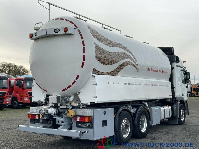 Camion hydrocureur Mercedes-Benz Actros 2544 Silo Holz Pellets 28m³ inkl. Waage: photos 12