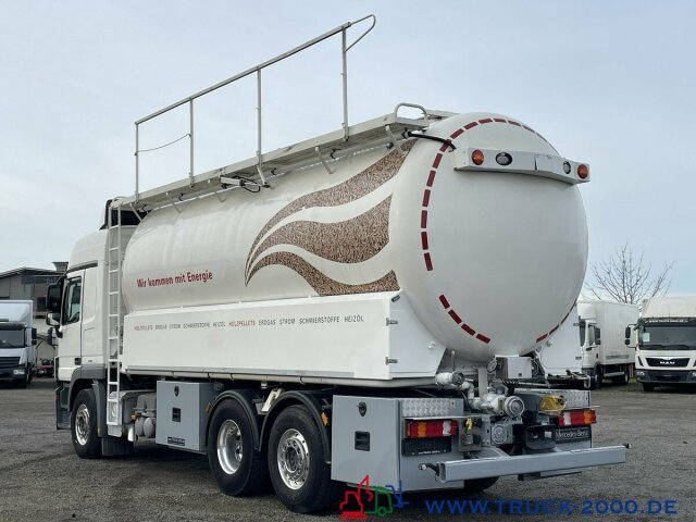 Camion hydrocureur Mercedes-Benz Actros 2544 Silo Holz Pellets 28m³ inkl. Waage: photos 9