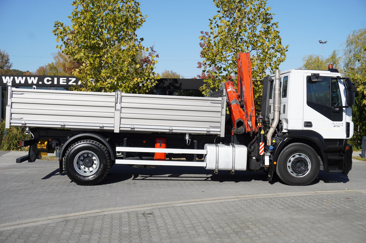 Camion grue IVECO Stralis 310 E6 / NEW 3-sided tipper / Fassi F135 crane with remote control: photos 24