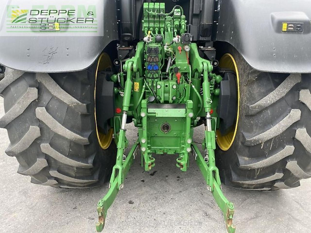 Tracteur agricole John Deere 6250r: photos 8