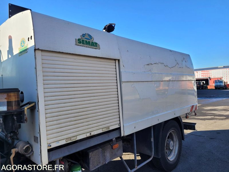 Balayeuse de voirie ARROSEUSE RENAULT DIESEL AVEC EQUIPEMENT SEMAT - 987ALX57: photos 14