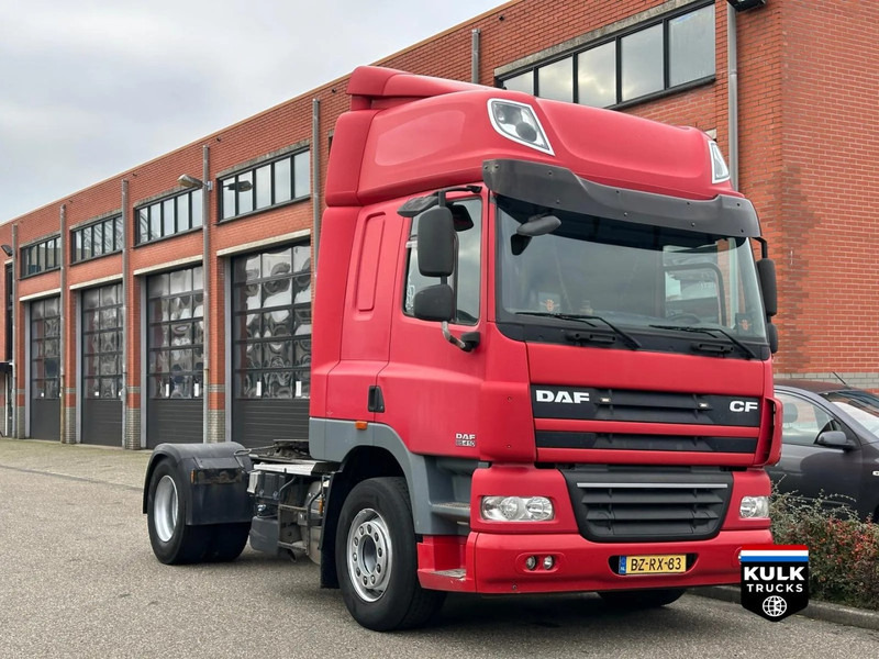 Tracteur routier DAF CF 85 410 SPACE CAB: photos 10