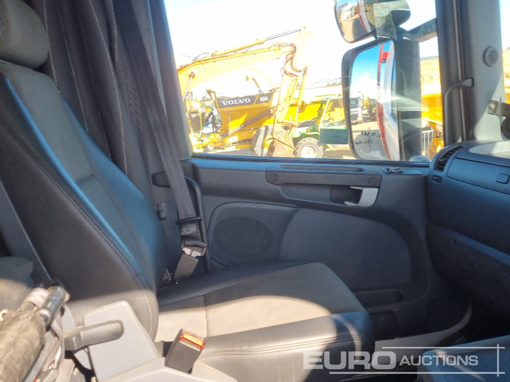 Camion plateau pour transport de équipements lourds 2014 Scania G410: photos 38