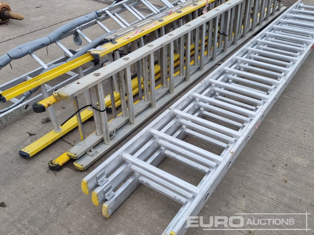 Matériel de chantier Ladders (5 of), Roofing Ladders (2 of): photos 19