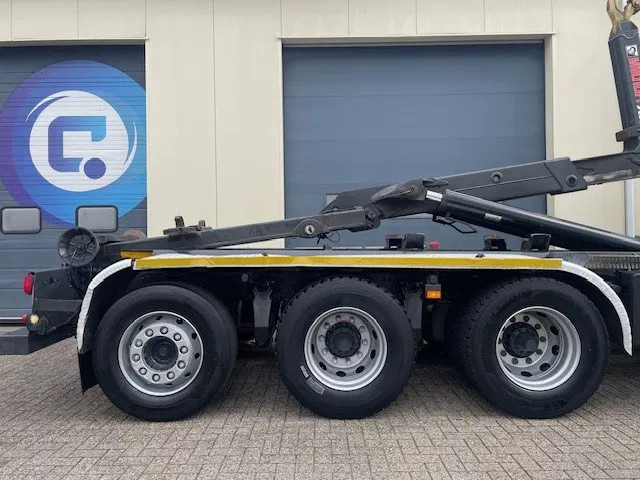 Camion grue Scania P380 LB 8x4*4 HNA Euro 5 - HIAB 211 E-3 Hipro Crane with remote control + Multilift XR26S61 Hooklift - Year 2009 - Km 336.501 !!: photos 11