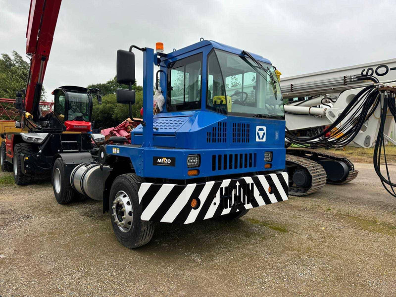 Tracteur portuaire XCMG XPT70K: photos 11