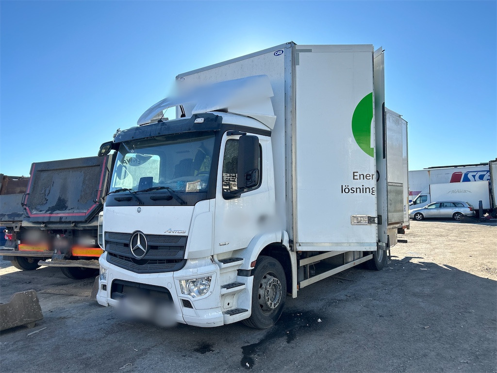 Camion fourgon MERCEDES-BENZ: photos 7